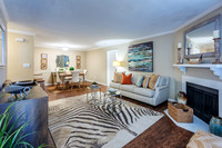 517-w-8th-int3309