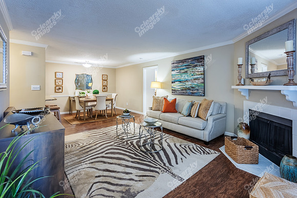 517-w-8th-int3309