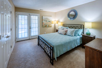 517-w-8th-int3389