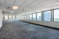 200-s-tryon-int3835