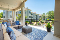 14360-wynhollow-ext-1952