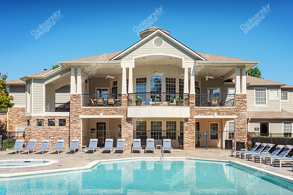 14360-wynhollow-ext-2105