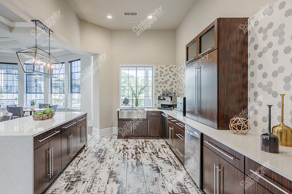 14360-wynhollow-int-1733