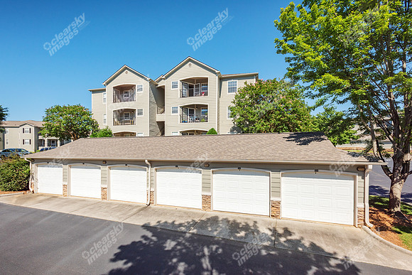 14360-wynhollow-ext-2033