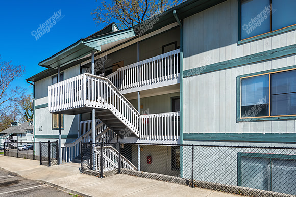 1406-brookside-ext0358