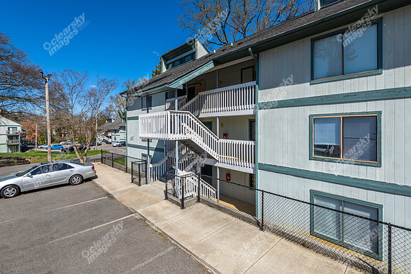 1406-brookside-ext0361