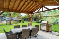 4903-market-ext8626