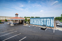 4903-market-ext8728
