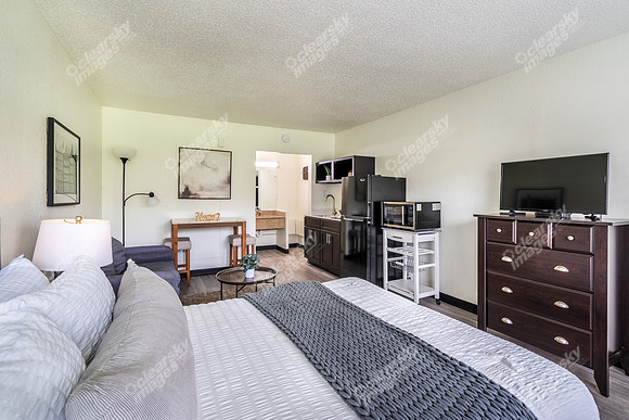 4903-market-int9297
