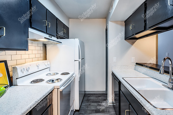 2925-cottage-int5556