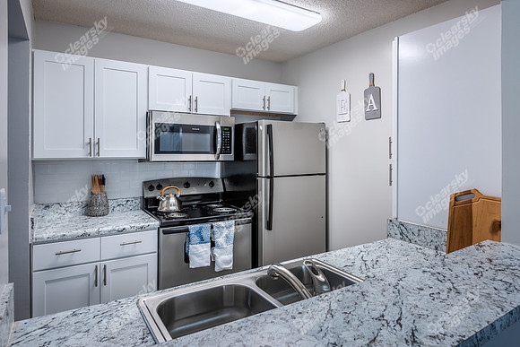13001-yorkridge-int5844