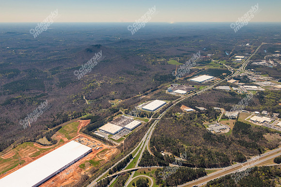 300-woodlake-air3665