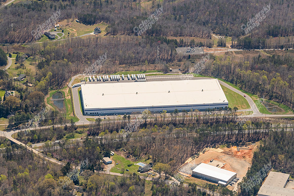 300-woodlake-air3680