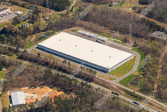 300-woodlake-air3690