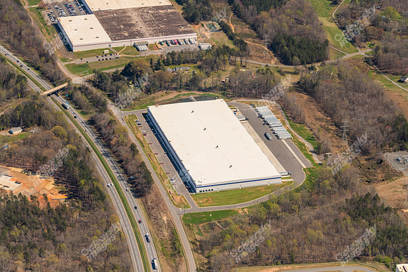 300-woodlake-air3697