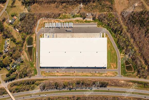 300-woodlake-air3774