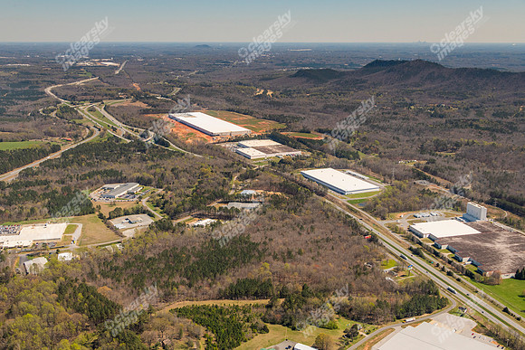300-woodlake-air3806