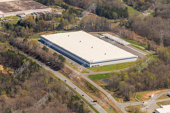300-woodlake-air3807