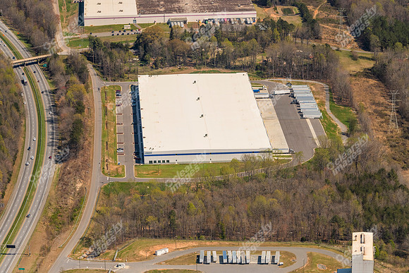 300-woodlake-air3812