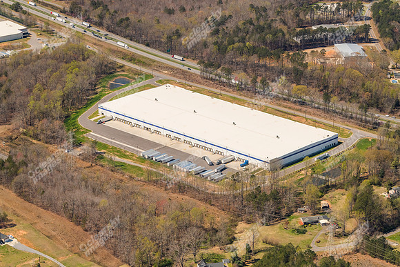 300-woodlake-air3830
