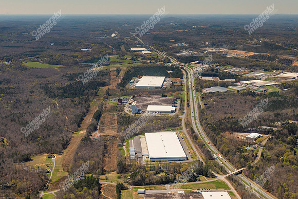 300-woodlake-air3837