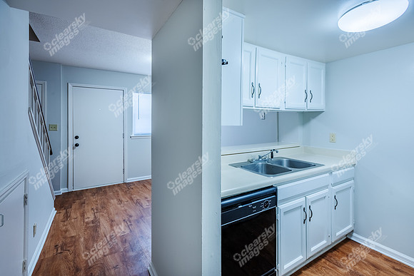260-brookwood-int5955
