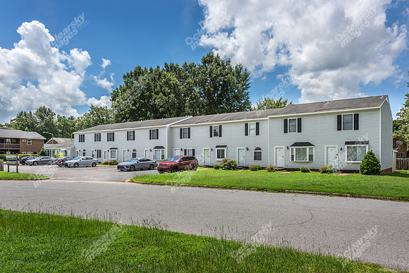 3000-adams-ext_7593