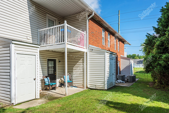 3009-macgregor-ext_7274
