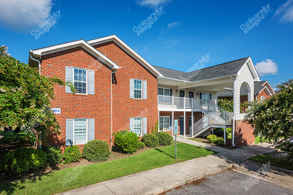 3009-macgregor-ext_7244