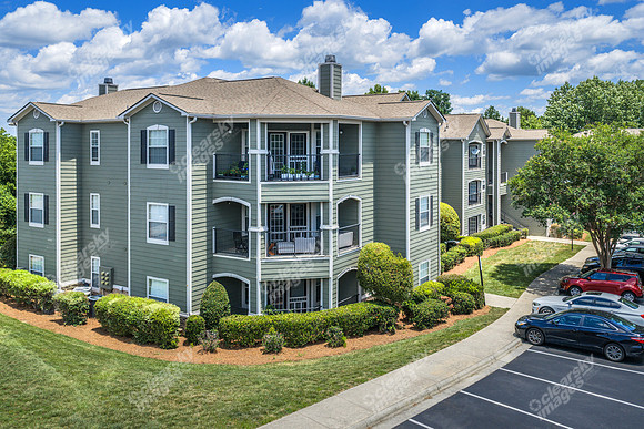 14360-wynhollow-drn4411