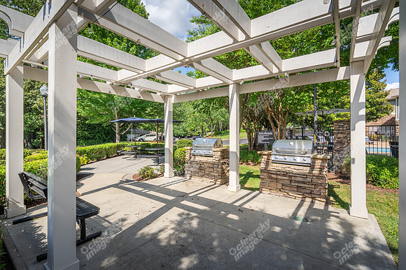 14360-wynhollow-ext2622