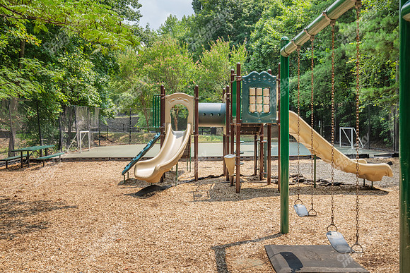 14360-wynhollow-ext6969