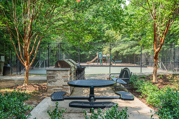 14360-wynhollow-ext6990