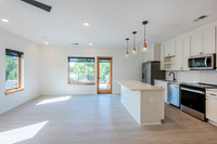 730-e-36th-int8126