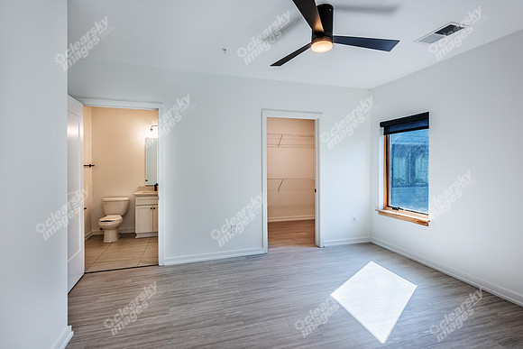 730-e-36th-int8136