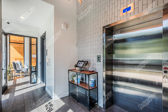 730-e-36th-int8269