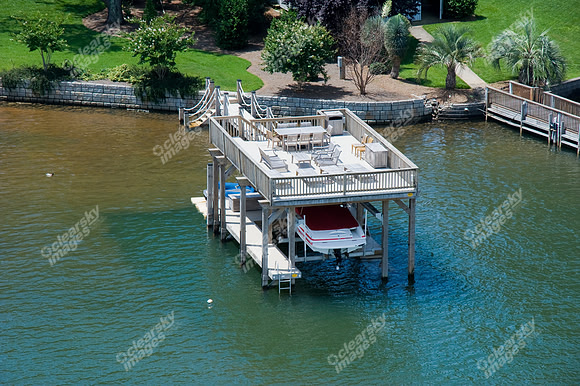 clutter-lake-home-973