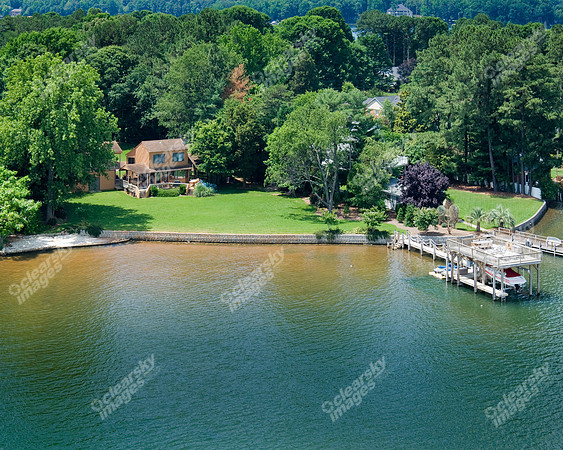 clutter-lake-home-962