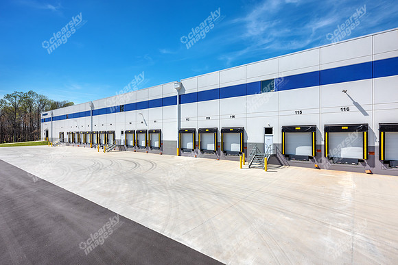 300-woodlake-ext6076