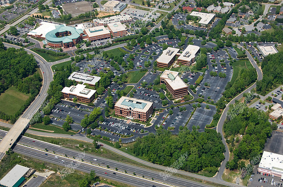 Patewood-Office-Park-0408-069