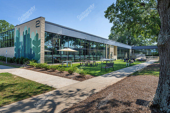 4000-monroe-ext1291