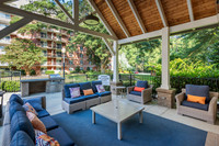 3939 Glenwood
