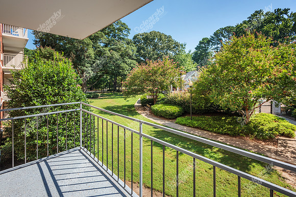 3939-glenwood-ext0180