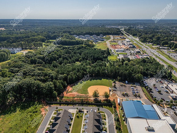 8250-charlotte-drn1043