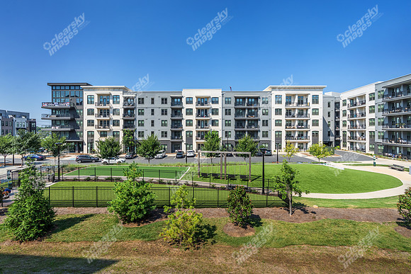 536-w-tremont-ext6175