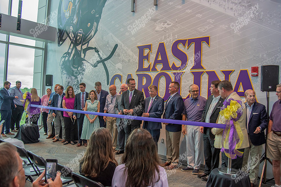 ribbon-cutting-int-2940