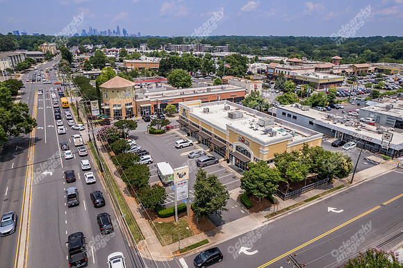 1600-e-woodlawn-drn0120
