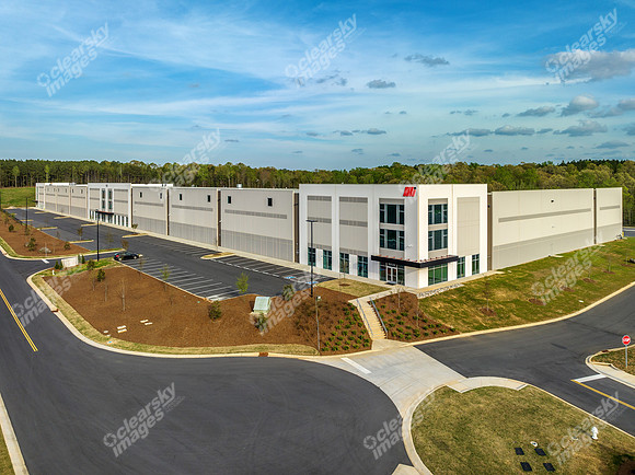 7107-logistics-drn0809