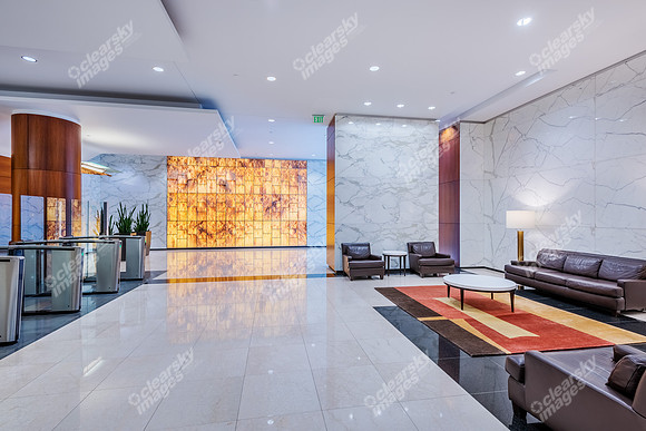 301-s-tryon-int1523