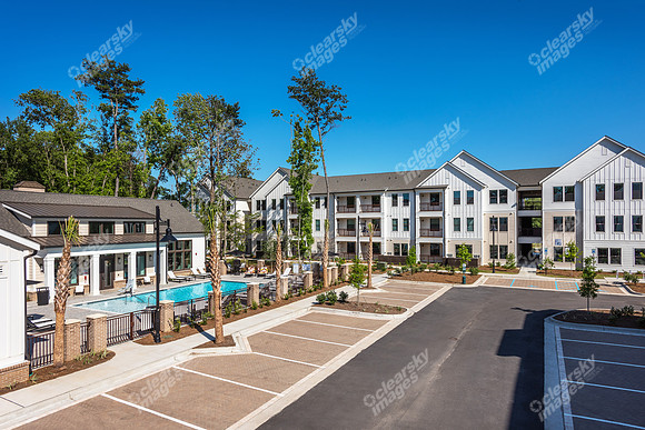 100-hampton-ext2679
